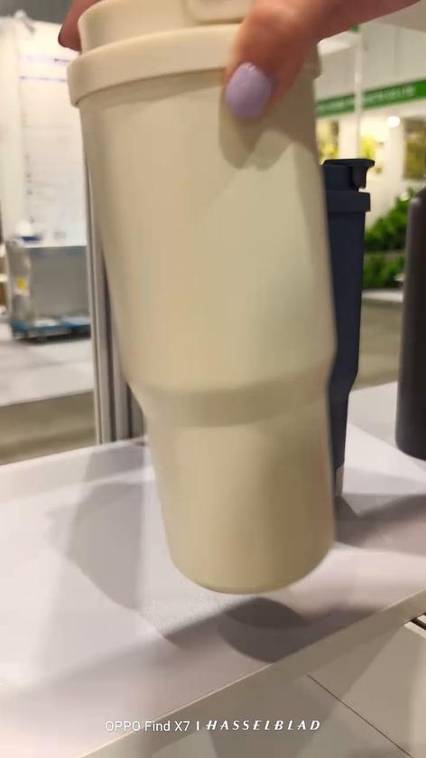 TI-1241 Custom Pantone Vacuum Cup live sample at Hong Kong MEGA SHOW Booth 3C-B37